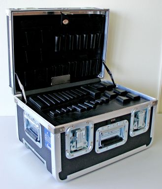 757TH-CB GUARDSMAN ATA TOOL CASE WITH WHEELS AND TELESCOPING HANDLE COLOR BLACK