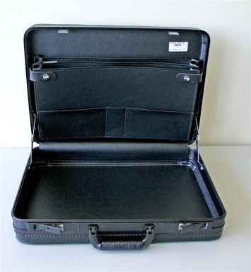 06373 Deluxe Soft Molded Attache Case