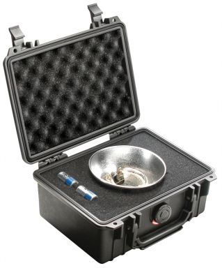 1150, Small Case (with foam) SILVER,     8.18" x 5.68" x 3.62"