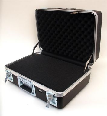 201409A HEAVY-DUTY ATA CASE WITH RECESSED HARDWARE
