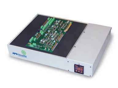 Single function hot plate with programable digital temperature control.