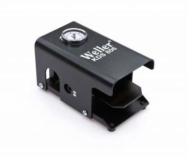 Foot valve with vacuum